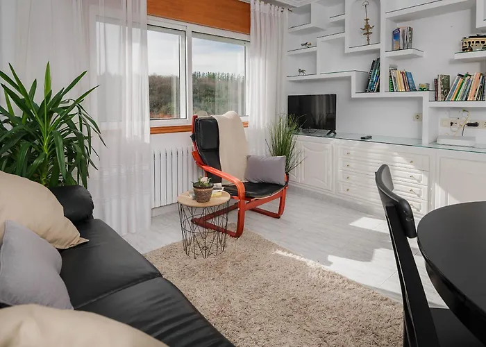 Casa Javier En Sigüeiro, última Etapa Del Camino Inglés * Sigueiro